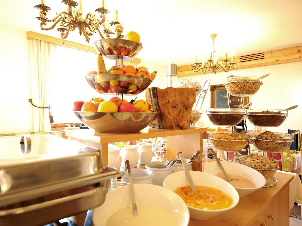 Hotel Traube Фліс Екстер'єр фото