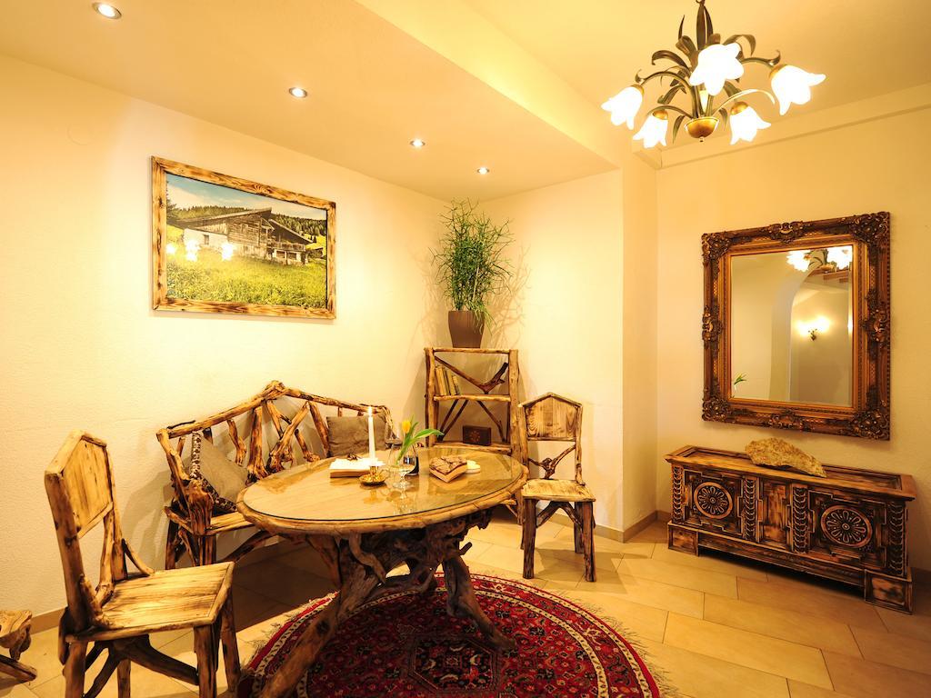 Hotel Traube Фліс Екстер'єр фото