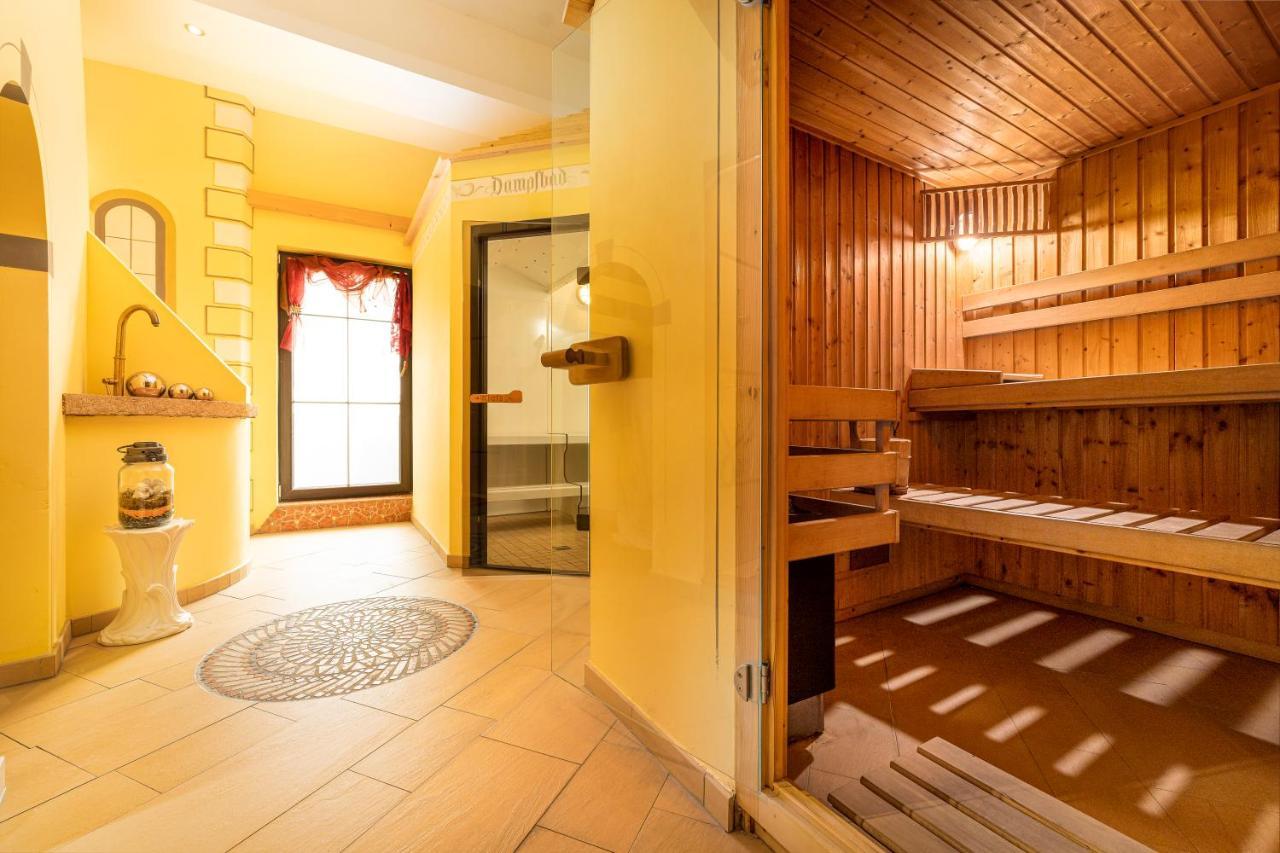 Hotel Traube Фліс Екстер'єр фото