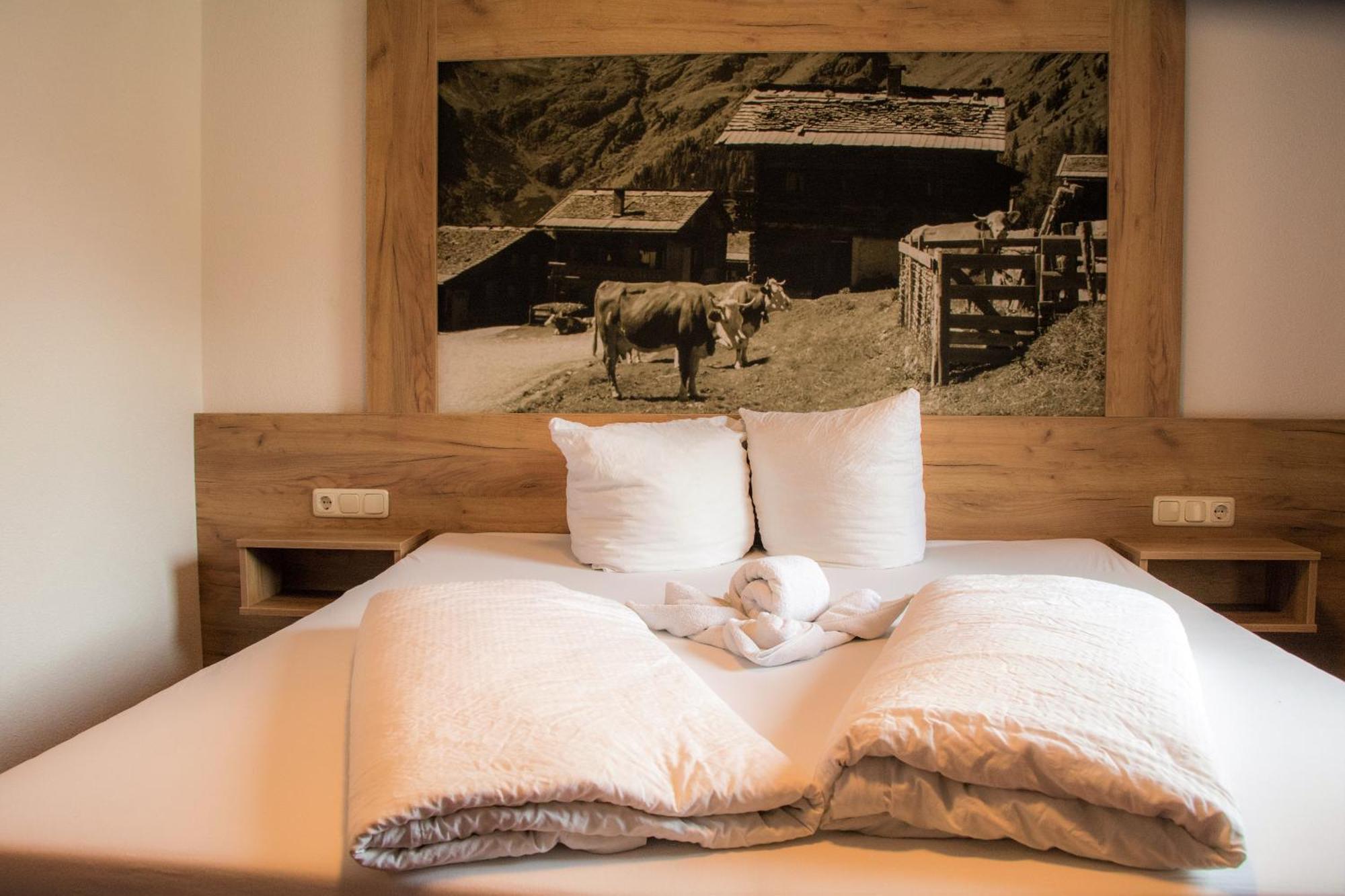 Hotel Traube Фліс Екстер'єр фото