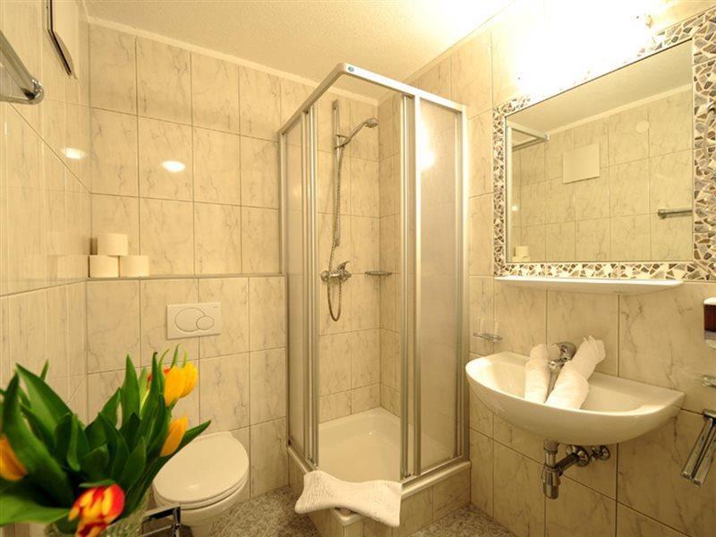 Hotel Traube Фліс Екстер'єр фото